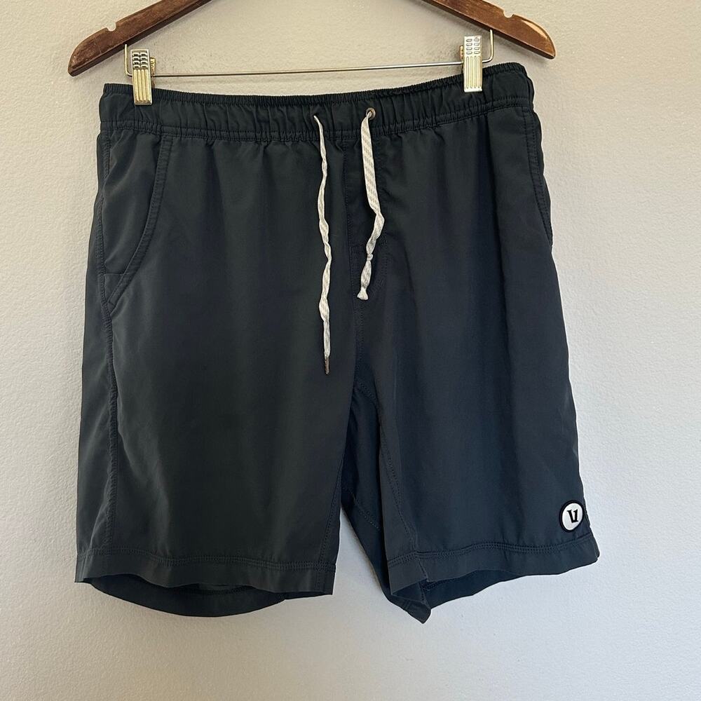 Vuori Kore Lined Gary Shorts 7" size Large